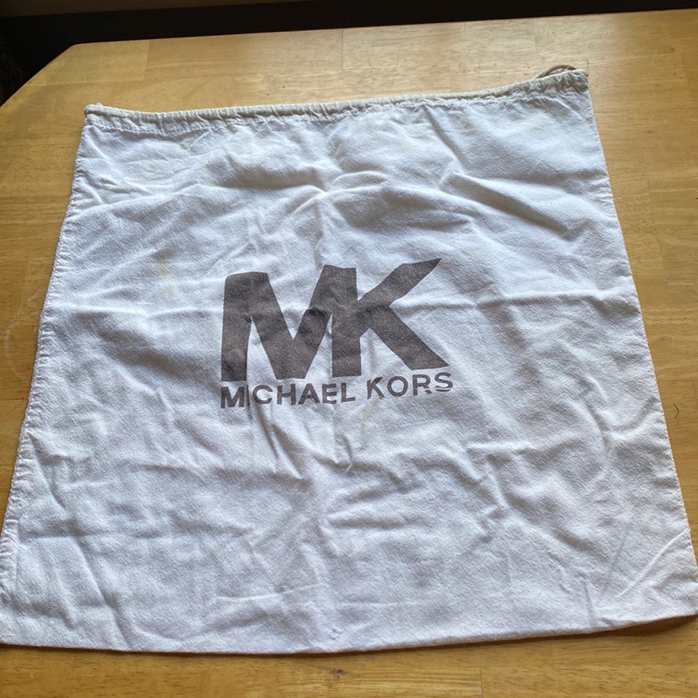 Michael Kors dust bag 19x19” pre-owned
